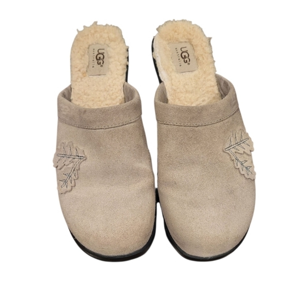 UGG Australia Beige Suede Shearling Lined Heeled Clogs Mules Leaf Design Size 10 - Picture 3 of 7